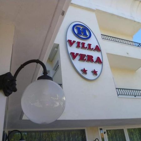 ريميني Hotel Villa Vera المظهر الخارجي الصورة