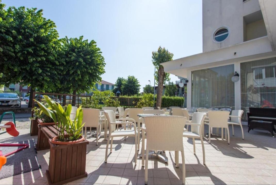ريميني Hotel Villa Vera المظهر الخارجي الصورة