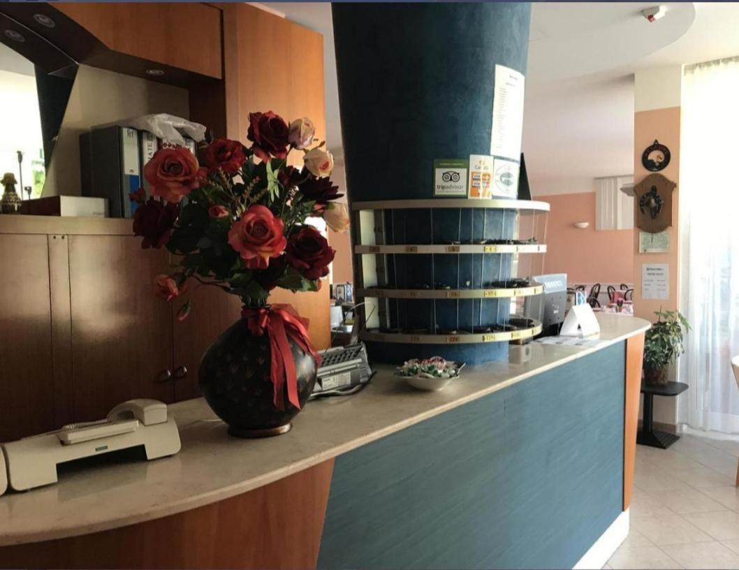ريميني Hotel Villa Vera المظهر الخارجي الصورة