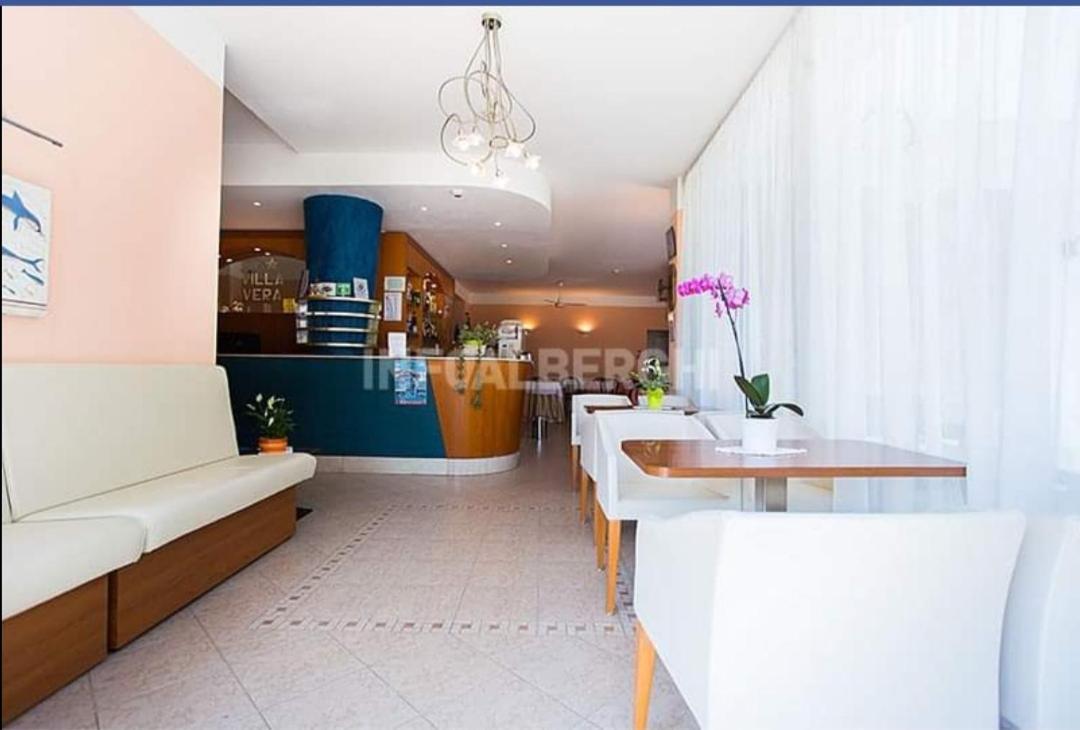 ريميني Hotel Villa Vera المظهر الخارجي الصورة