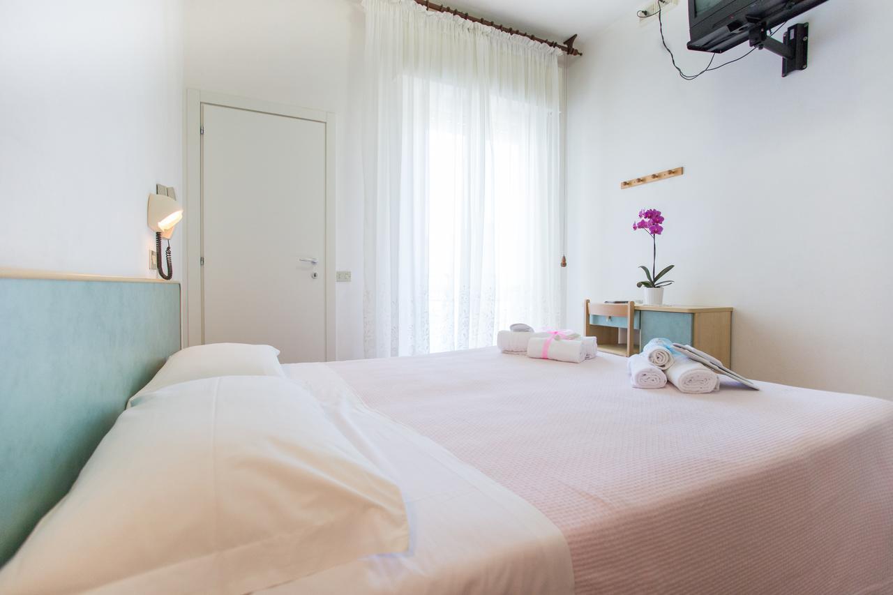 ريميني Hotel Villa Vera المظهر الخارجي الصورة