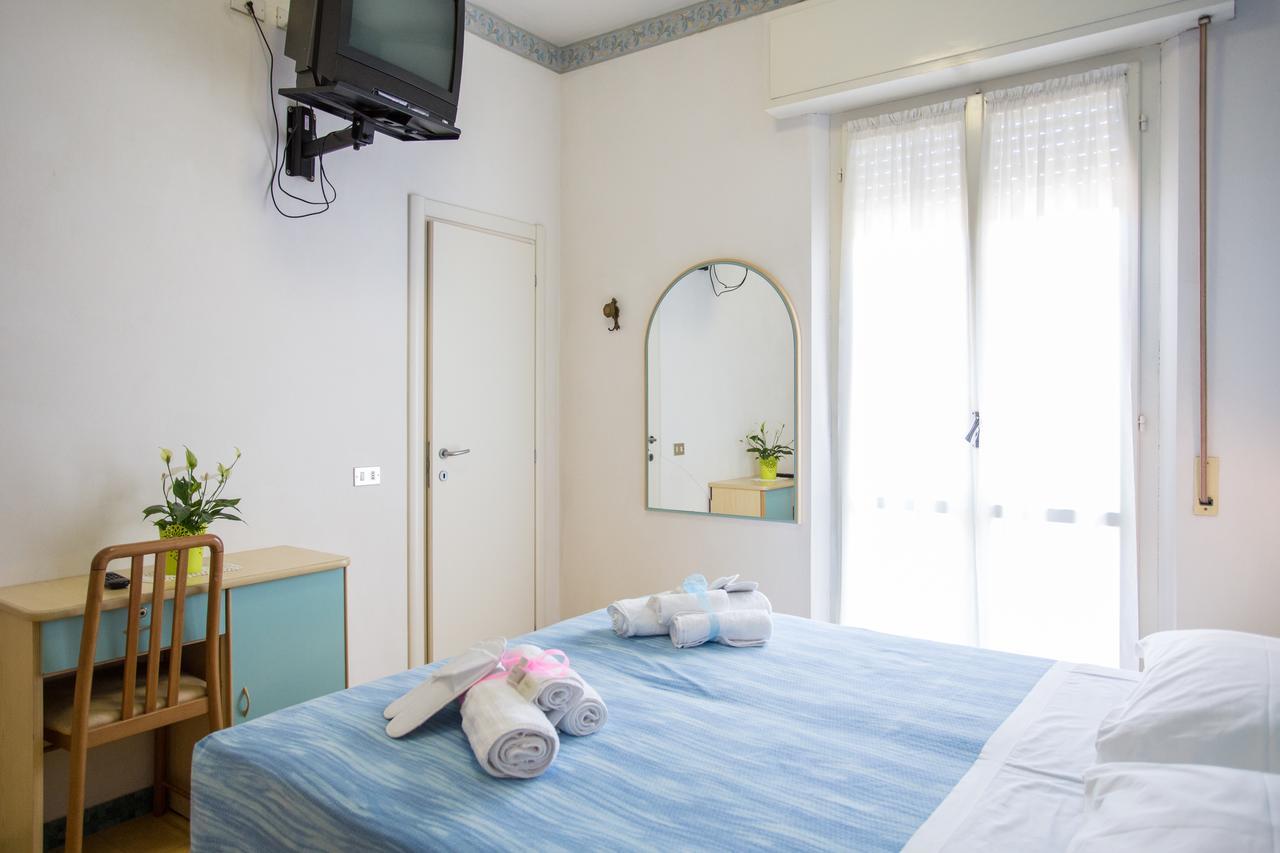 ريميني Hotel Villa Vera المظهر الخارجي الصورة